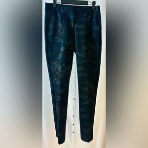 PEACE OF CLOTH Camo Slim Tapered Pants High Rise‎ Ponte Knit  size 6